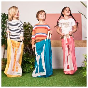 Jumping friends – Jeu de course en sacs